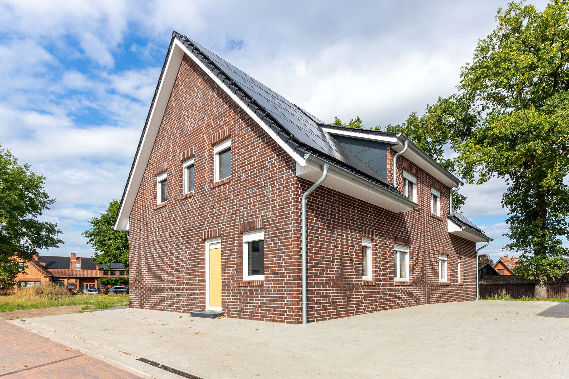 Traumhaus in Martfeld: Modern wohnen & günstiges KfW-Darlehen übernehmen – Bild 1
