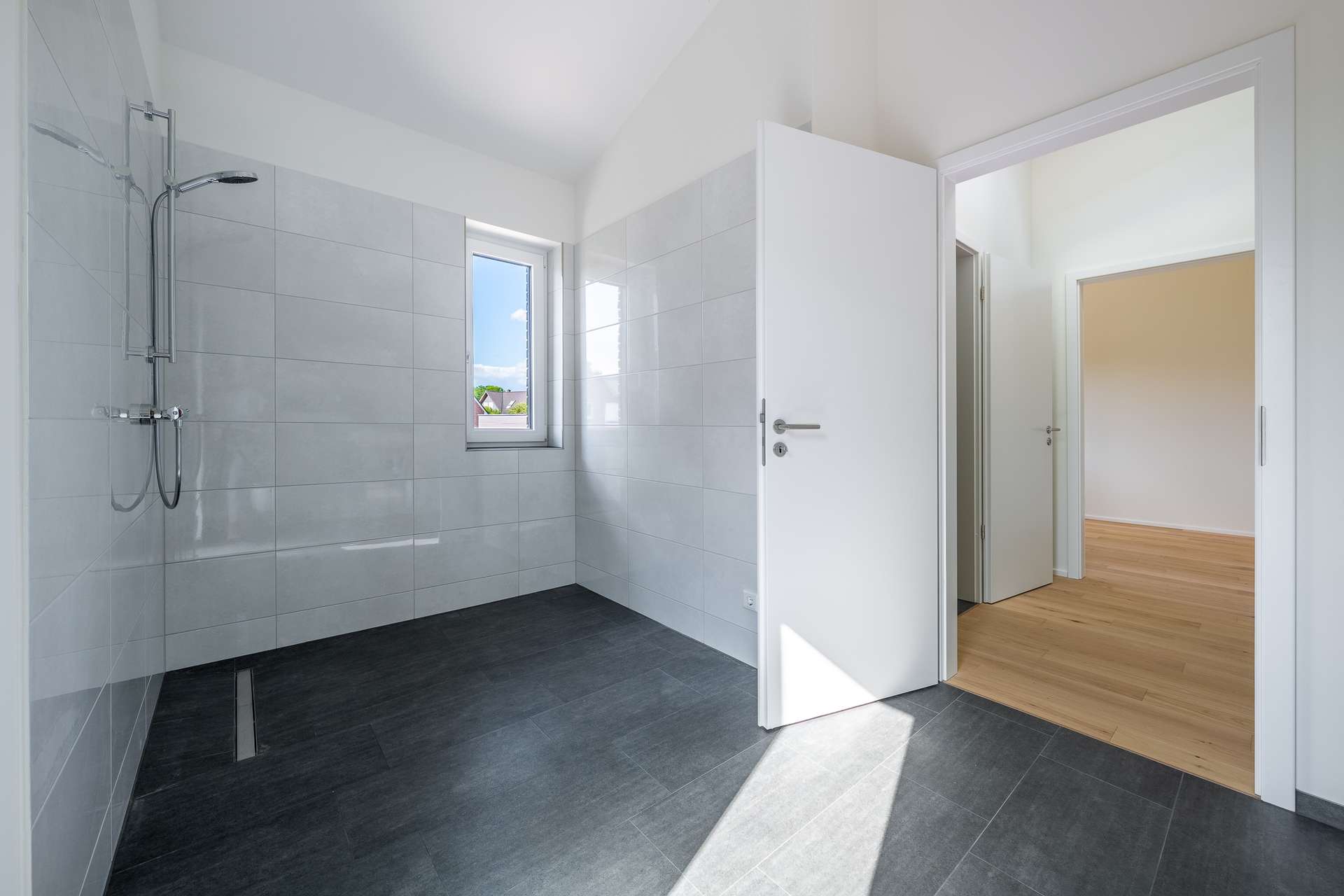 Exklusive Dachgeschosswohnung mit Loftcharakter – Bild 8