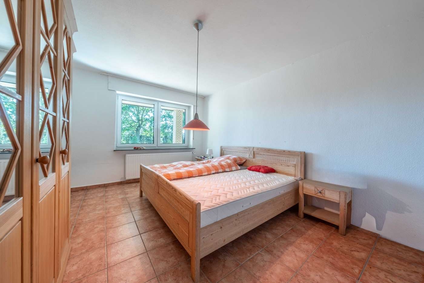 Großzügiges  Zwei- / Mehrgenerationenhaus mit 393 m² Wohnfläche & Traumgrundstück – Bild 7