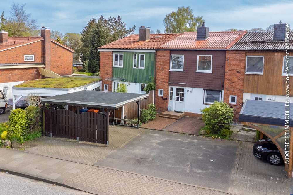 Henstedt- Ulzburg | Zentrales Reihenmittelhaus mit Vollkeller, Überdachter Terrasse und Carport – Bild 1
