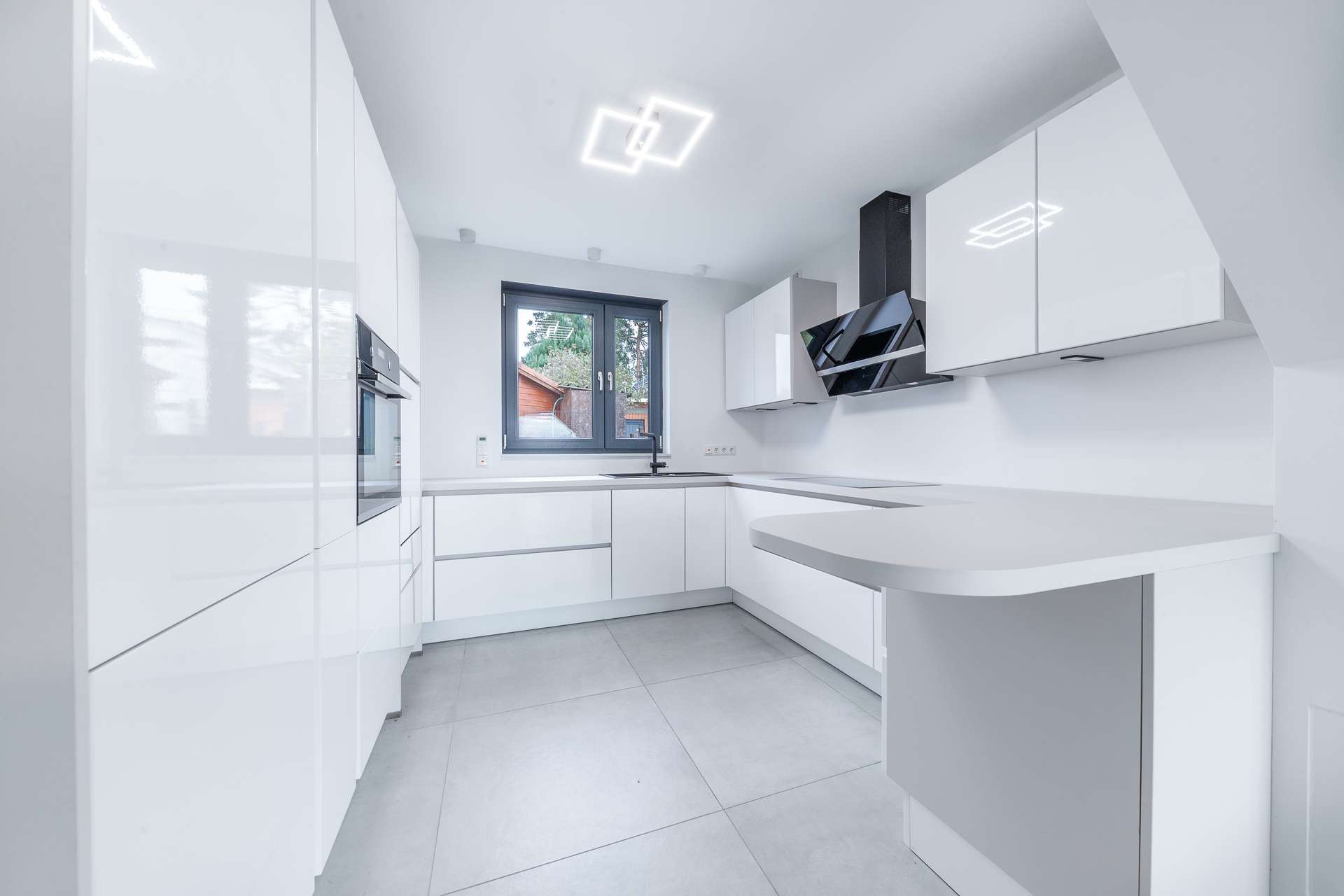 Modernes Wohnen auf höchstem Niveau – Einfamilienhaus mit Dachterrasse, Smart Home & Wärmepumpe – Bild 5