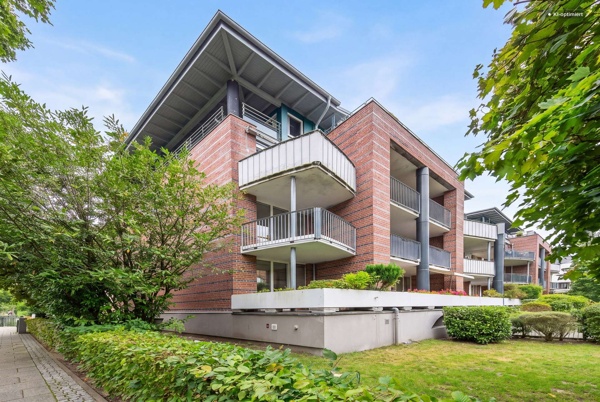 Stilvolles Wohnen in Bremen-Horn – großzügige 4-Zimmer-Wohnung – Bild 1