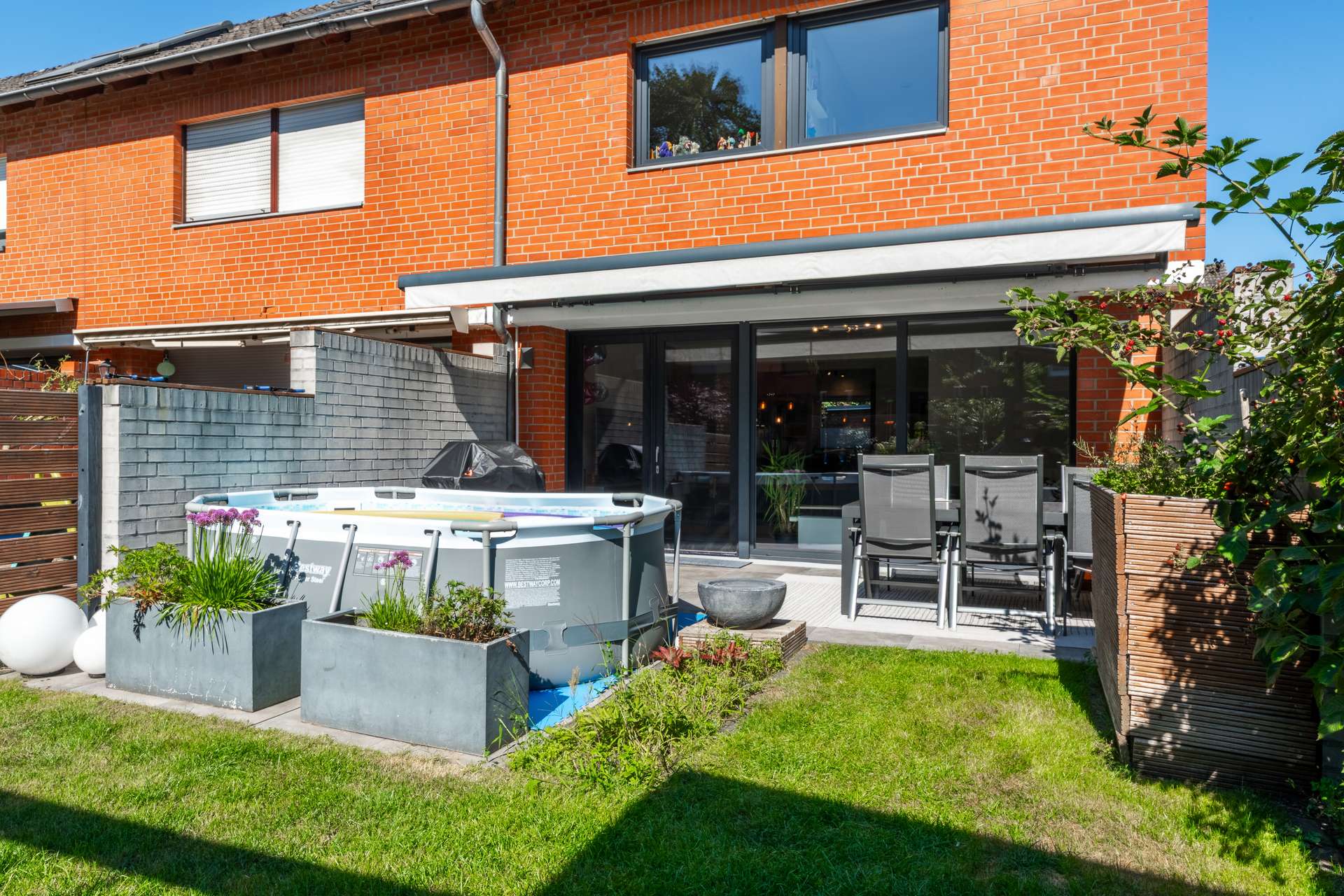 Einziehen statt sanieren – Familienhaus auf dem Rhen – Bild 11