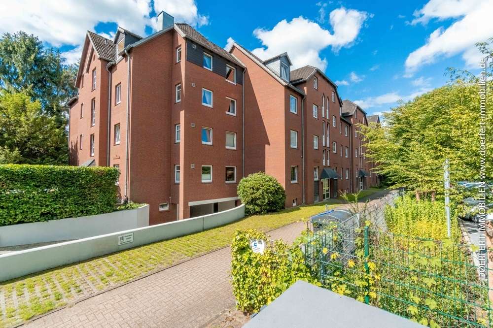 Hamburg – Niendorf | Gut vermietete 2 Zimmer Wohnung in bester Lage mit Balkon und Tiefgaragenplatz – Bild 1