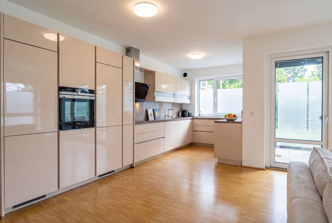 Erdgeschosswohnung
in Bestlage Kirchrode stilvoll, modern und lichtdurchflutet – Bild 3