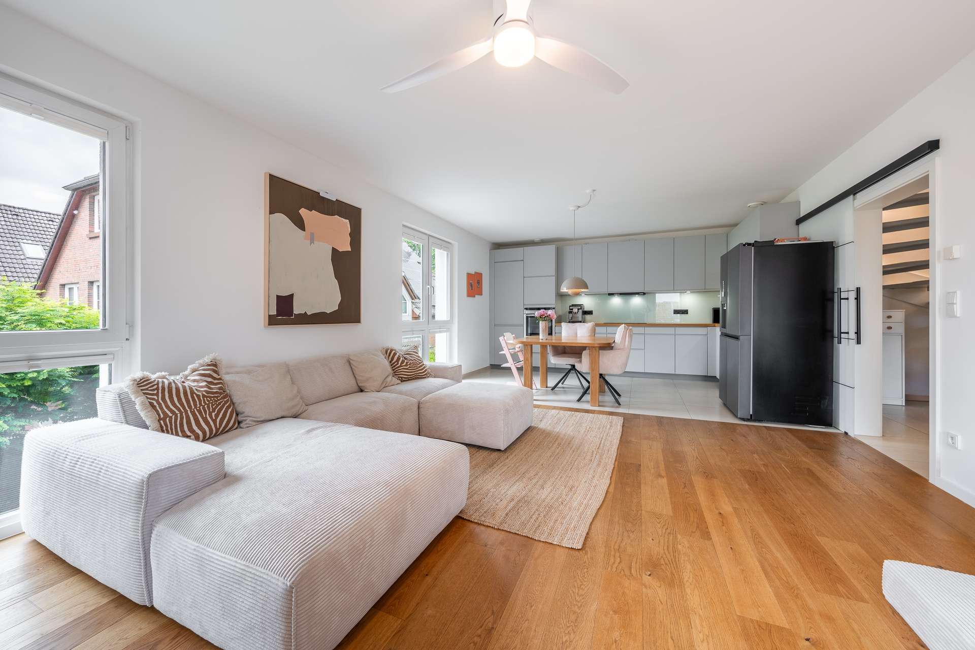 Hamburg – Eidelstedt | Modernisierte Maisonettewohnung mit Südwest-Balkon & Stellplatz – Bild 2