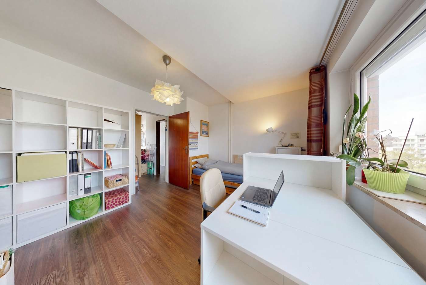 Sanierte 5-Zi.-Maisonette mit 2 Balkonen, Aufzug & Ausbaupotenzial in ruhiger Lage Hannovers – Bild 8
