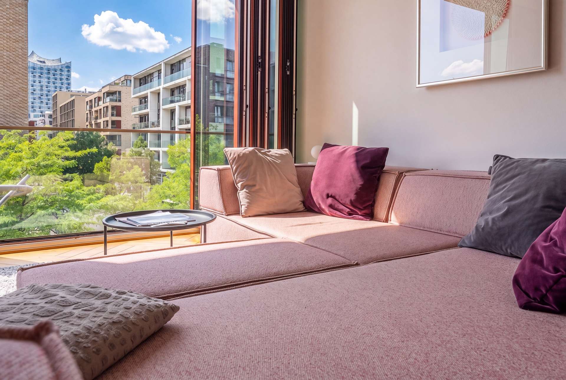 Zwischen Wasser und Elbphilharmonie – Exklusive 3-Zimmer-Wohnung in der HafenCity – Bild 2