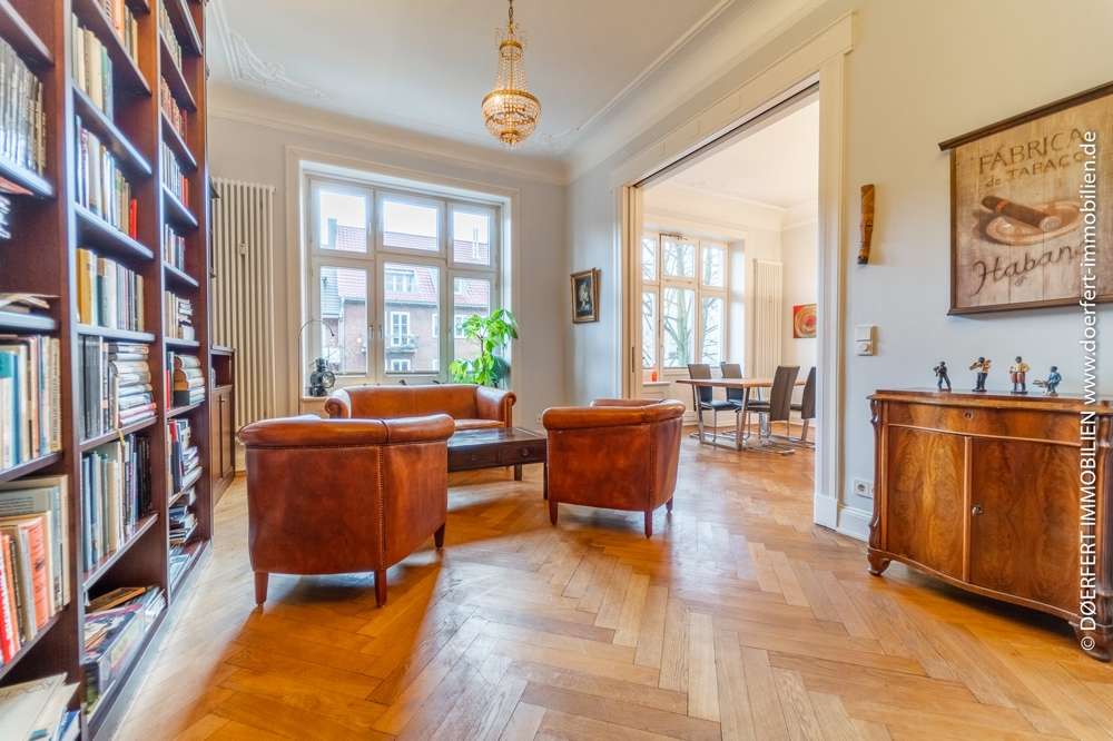 Hamburg – Uhlenhorst | Gepflegte Altbauwohnung in Alsternähe – Bild 1