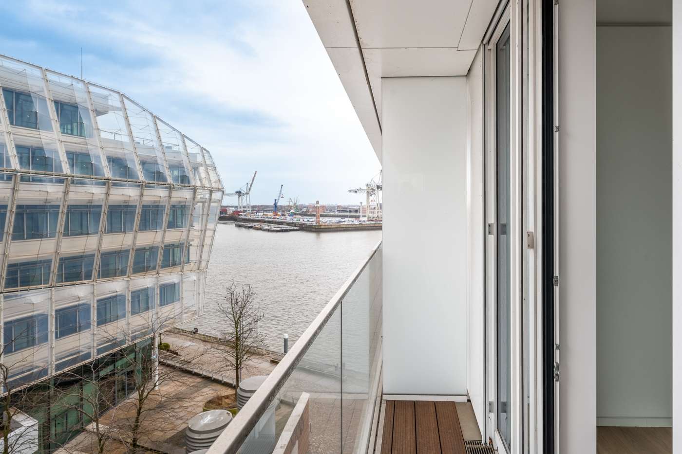 Maritimer Luxus in Perfektion – Stilvolle 2-Zimmer-Residence im FIFTYNINE am Strandkai – Bild 10