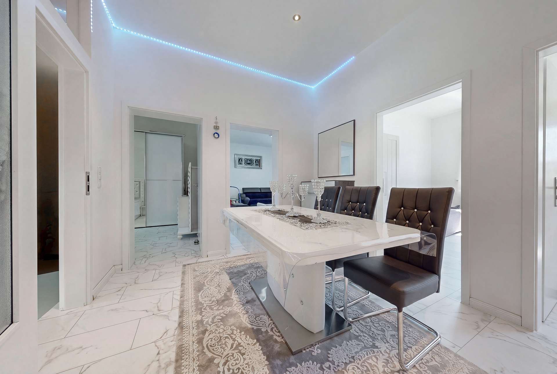 Großzügige 5-Zimmer-Wohnung mit Modernisierung und Potenzial – Bild 4