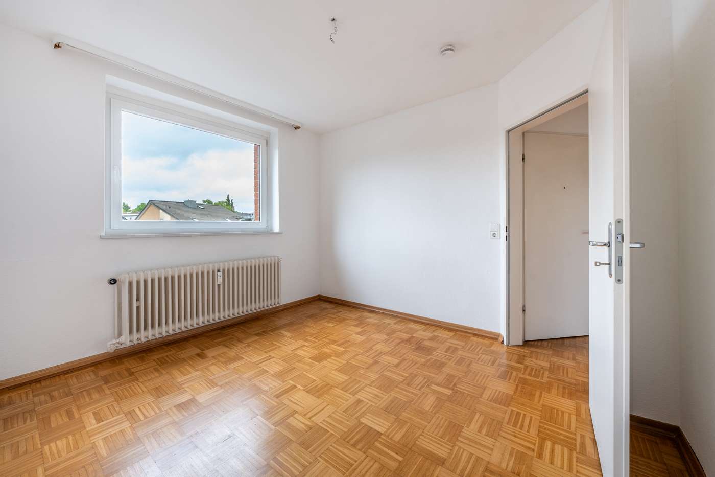 Wohlfühlwohnung mit Balkon ins Grüne
– stilvolle 2-Zimmer-Oase in Hamburg- frei lieferbar! – Bild 4