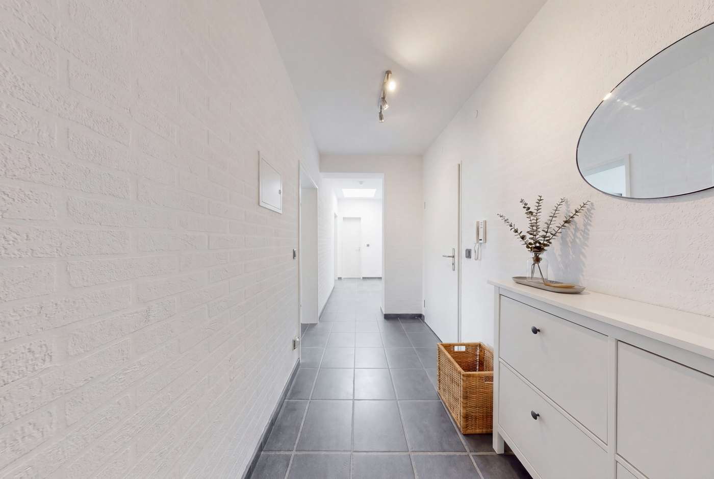 Modernisierte 2-Zi.-Wohnung mit Balkon-Terrasse, 76 m², gepflegt & ideal für Eigennutzer in Hannover – Bild 8