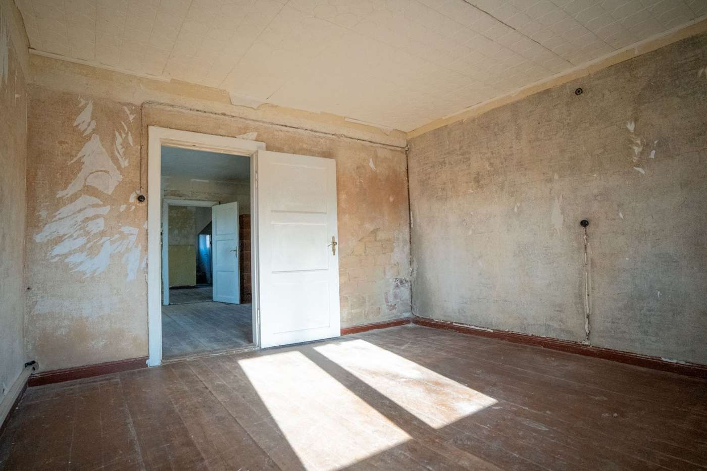 Poppentin I Tolles Landhaus mit Ausbaureserve und Bauland an der Mecklenburgischen Seenplatte – Bild 9