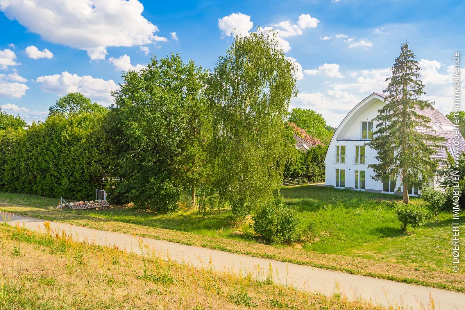 Tespe | Große helle Doppelhaushälfte auf 3 Ebenen mit 2 Balkonen, 1 Terrasse & einmaligem Elbblick – Bild 6