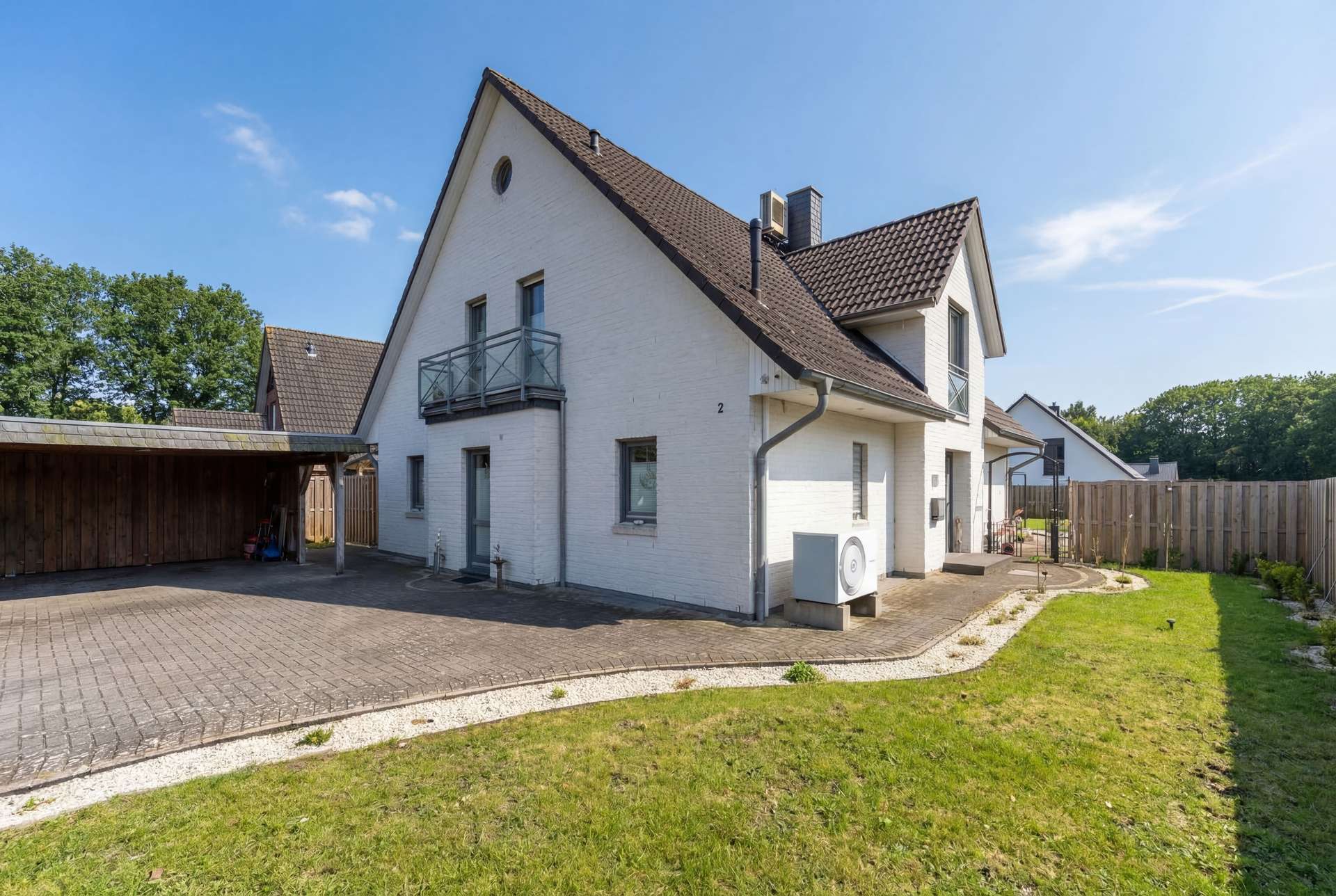 Wohntraum zwischen Heide und Elbe: Modernes Leben in Welle – Bild 1