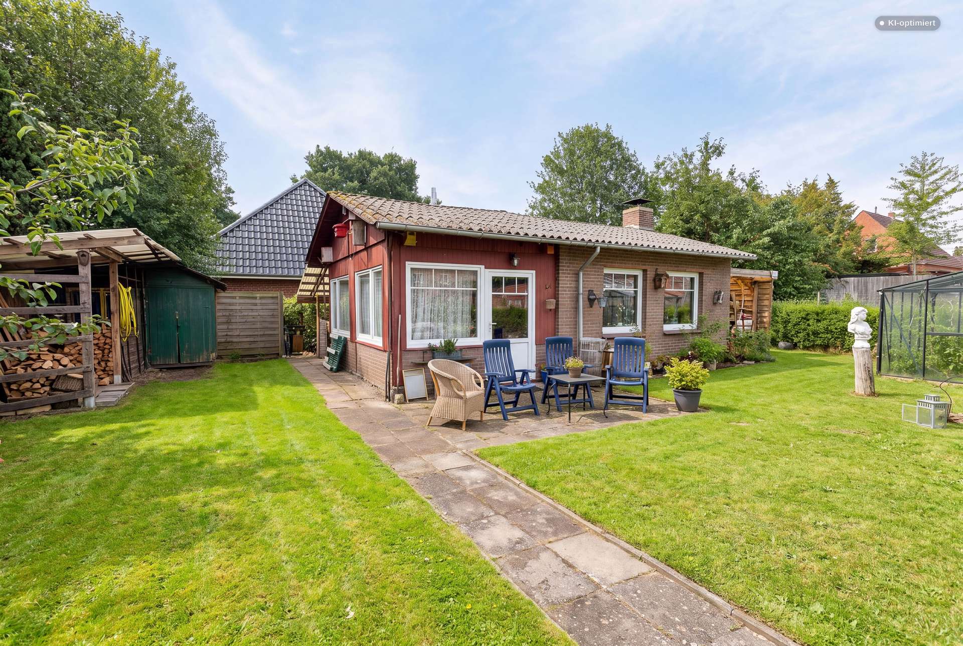 Modernisiertes Einfamilienhaus mit großem Südgarten und viel Potenzial – Bild 8