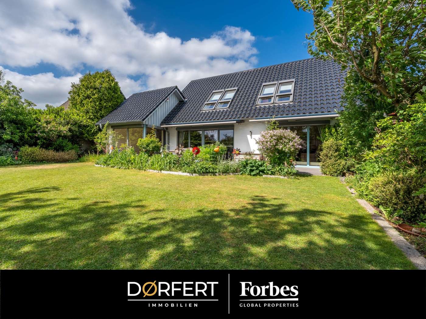 Modernes Leben trifft Natur: Traumhaus in Henstedt-Ulzburg auf dem Rhen – Bild 1