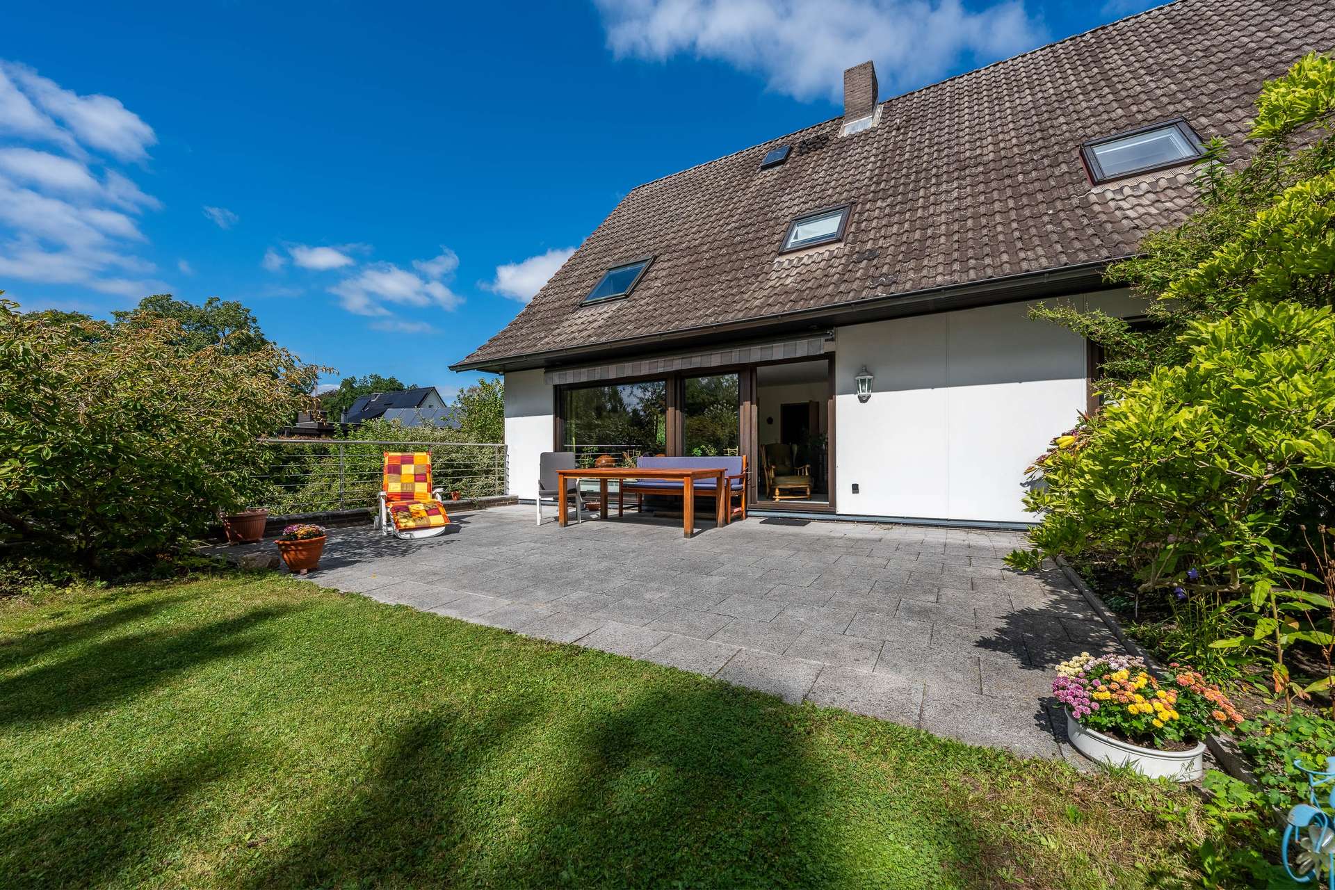 Lage, Licht, Lebensqualität – Großzügiges Einfamilienhaus auf Traumgrundstück in Meiendorf – Bild 8
