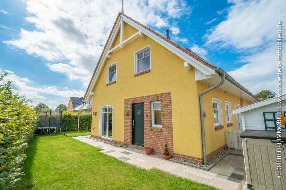 Ostseebad Rerik | Familienfreundliche DHH in exklusiver Wohnsiedlung nahe dem Strand & Ortskern – Bild 1