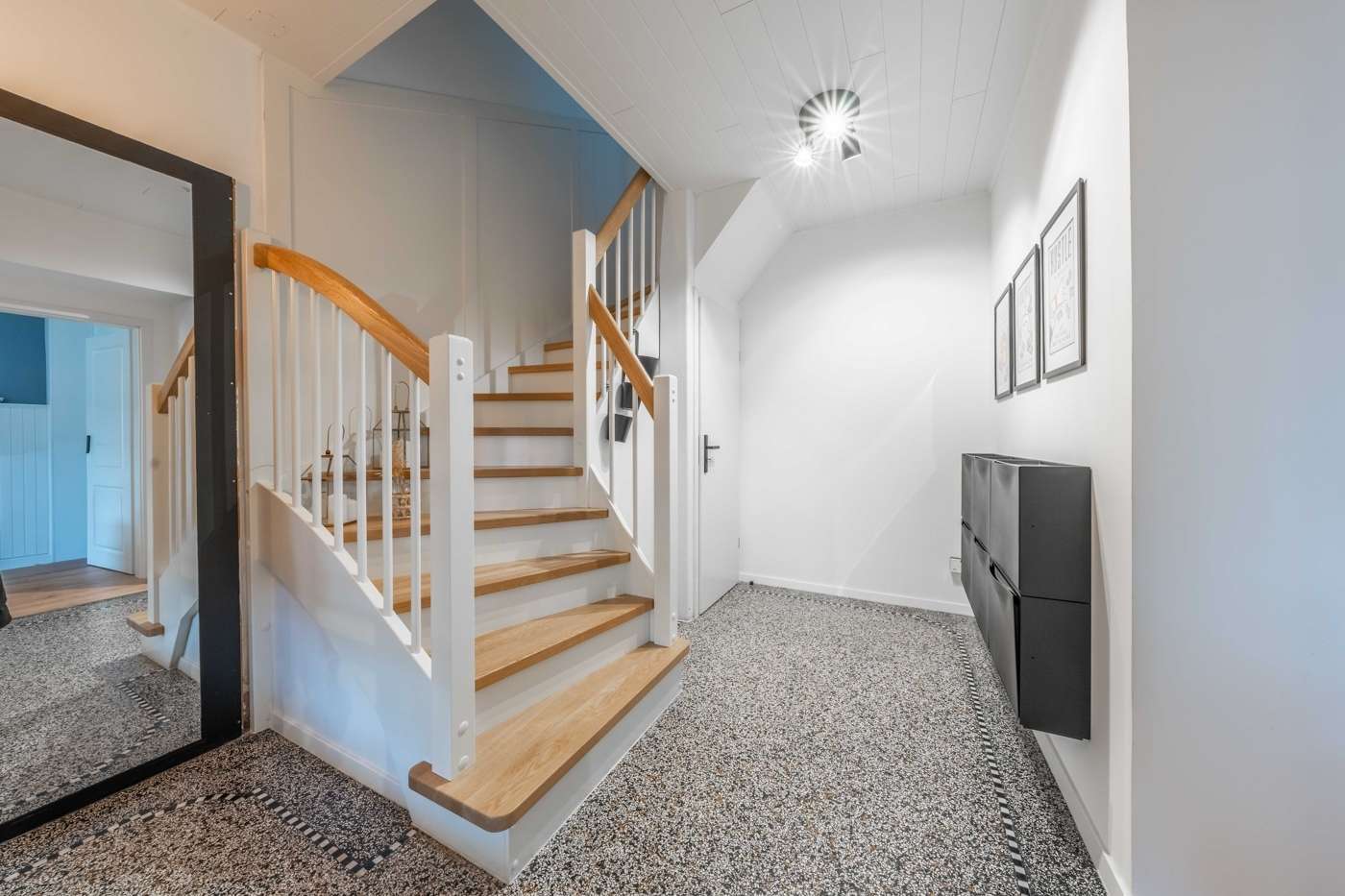 Traumhaftes Ein-/Zweifamilienhaus mit großem Garten & Dachterrasse in ruhiger Lage Kirchlengern – Bild 8