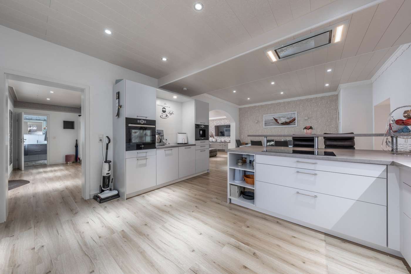 Traumhaftes Ein-/Zweifamilienhaus mit großem Garten & Dachterrasse in ruhiger Lage Kirchlengern – Bild 2