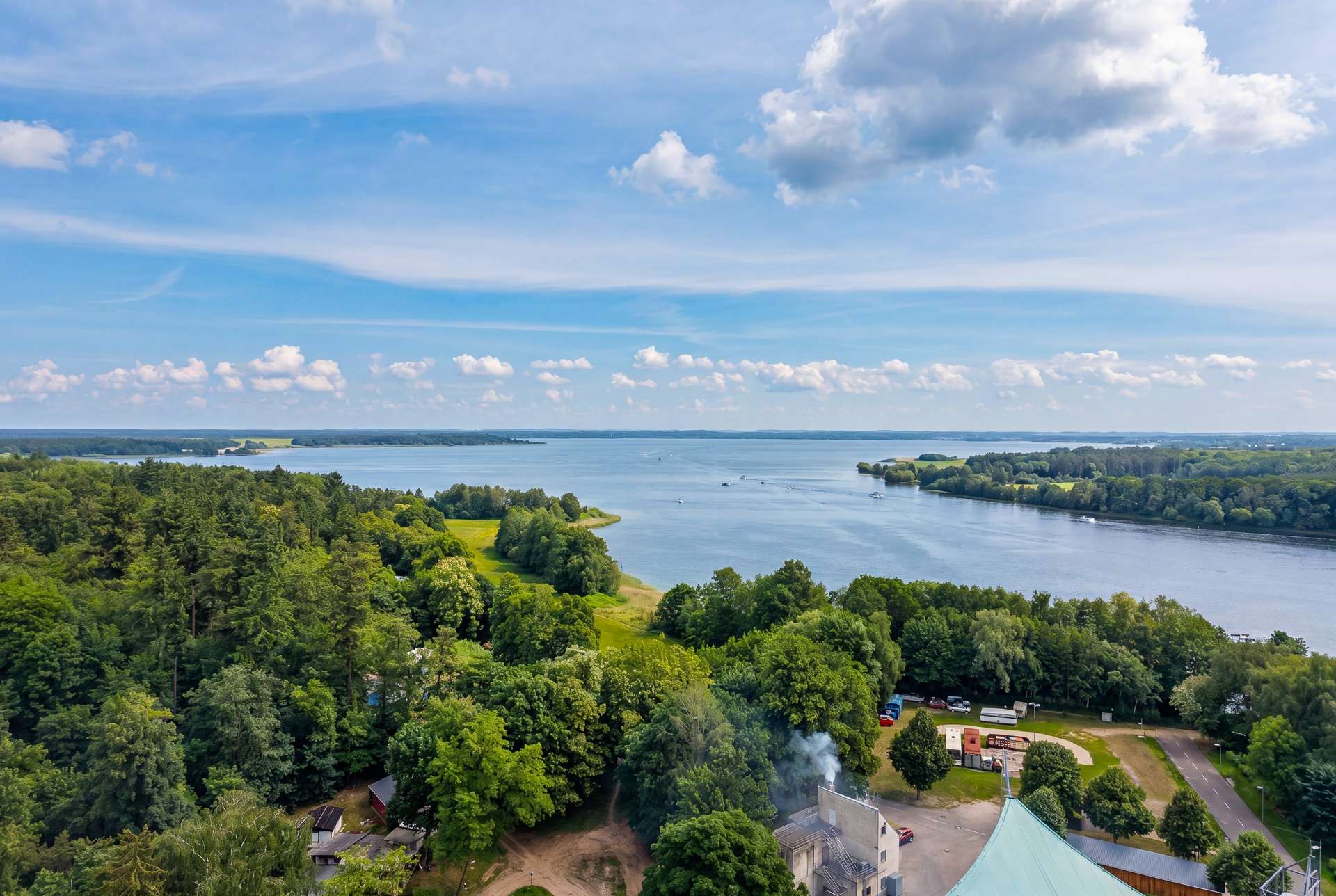 Malchow I Möbliertes Doppel-Ferienhaus, 150m zum Fleesensee / Malchower See zu Verkaufen. – Bild 9