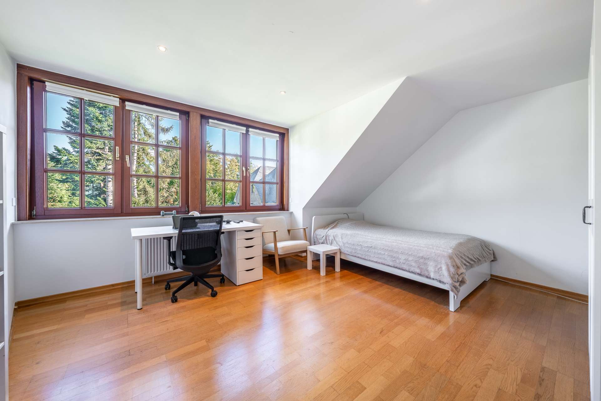 Großzügige 3-Zimmer-Wohnung mit 99 m² in zentraler und ruhiger Lage – Bild 10