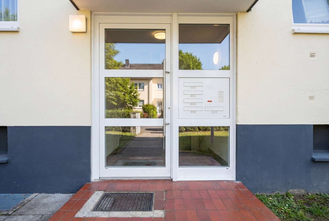Solide 4-Zimmer Wohnung in zentraler Lage von Reinbek – Bild 6