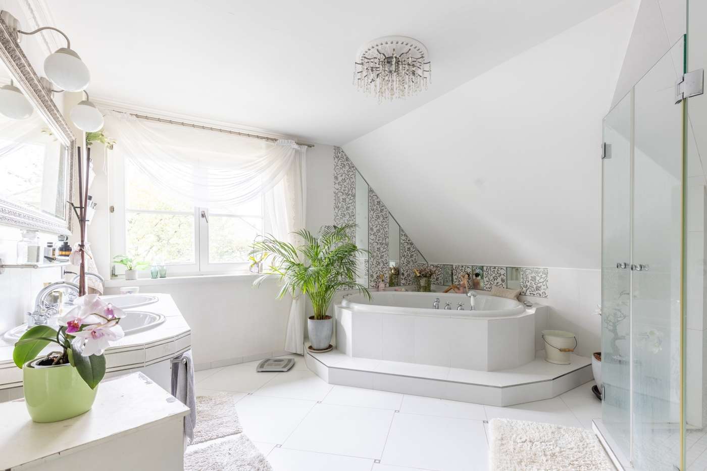 Exklusives Landhausambiente – freistehendes Anwesen in Feldrandlage mit Naturteich – Bild 10
