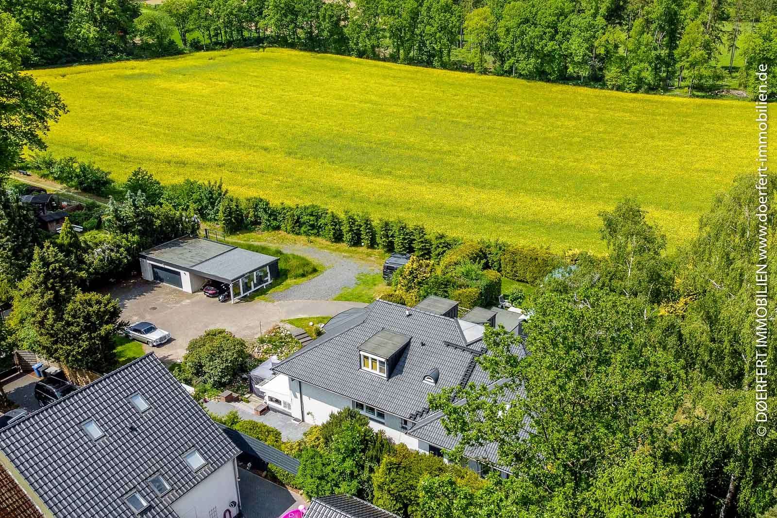 Paradies für Reiter und Pferdeenthusiasten: Reedervilla mit Feld, Koppel und privatem Waldzugang – Bild 11
