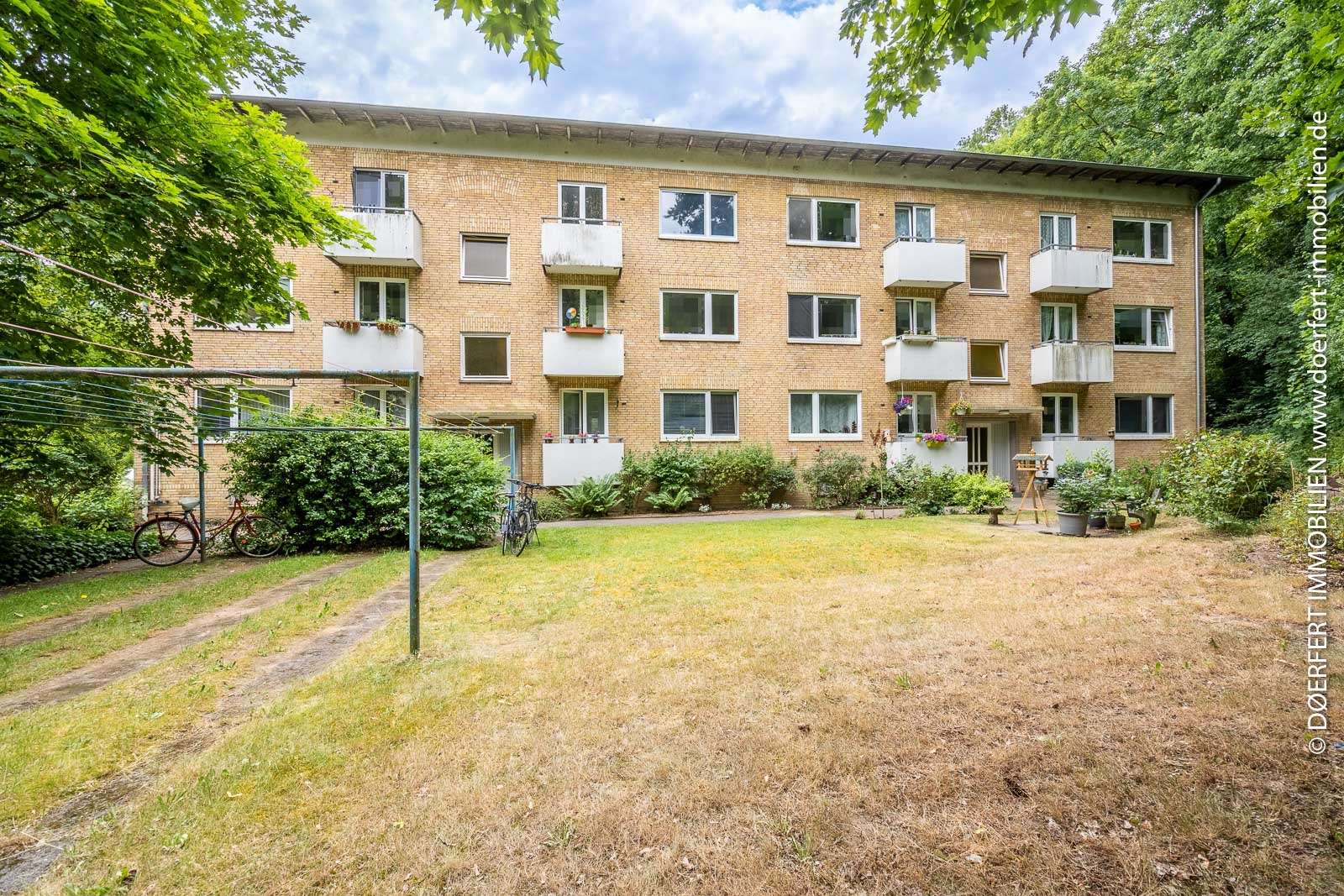 Hamburg – Eißendorf | Renditestarkes Zinshaus mit 12 Wohnungen in beliebter und zentraler Lage – Bild 2