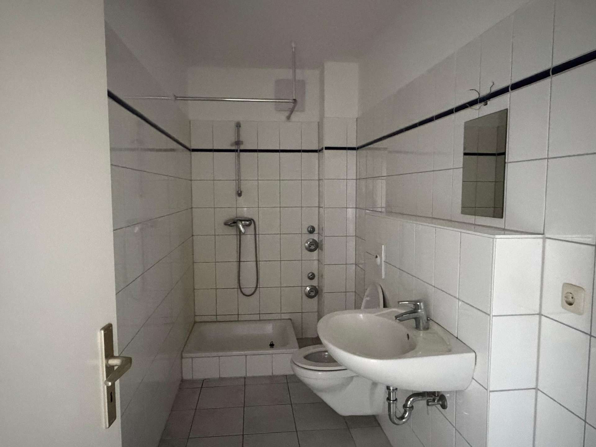 Etagenwohnung in gefragter Lage – Bild 6