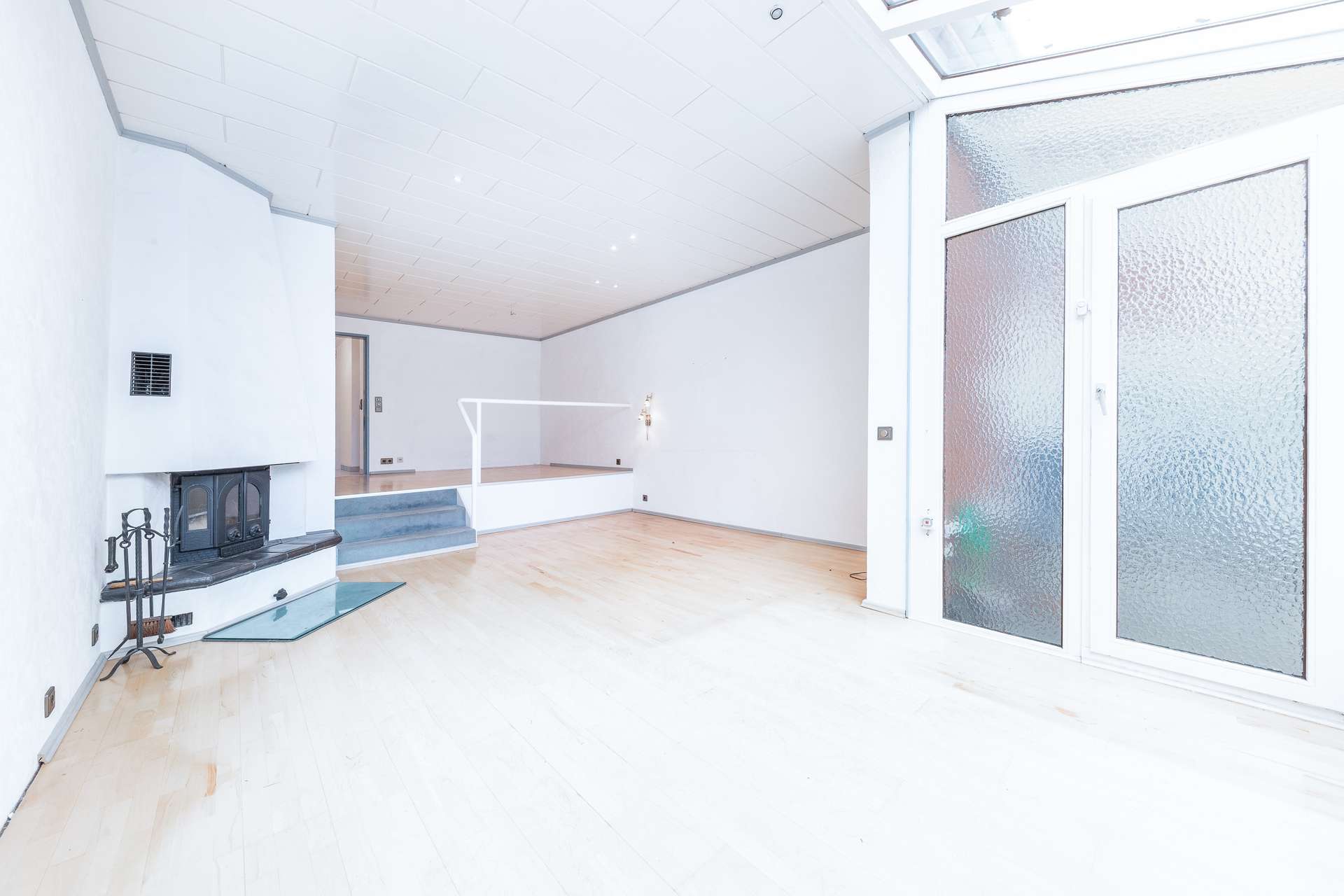 Wohlfühlen in Bremen: Gepflegte Doppelhaushälfte mit Kamin, Wintergarten und eigenem Garten – Bild 4