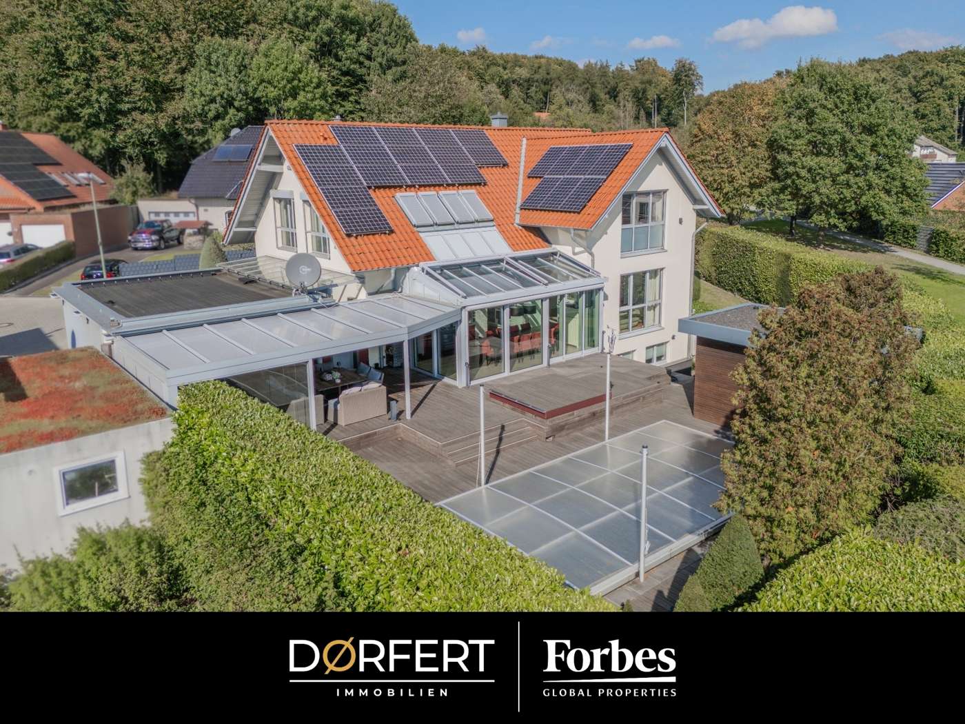 Energieeffizienz trifft Luxus – exklusives Einfamilienhaus mit Spa-Oase und modernster Technik – Bild 1