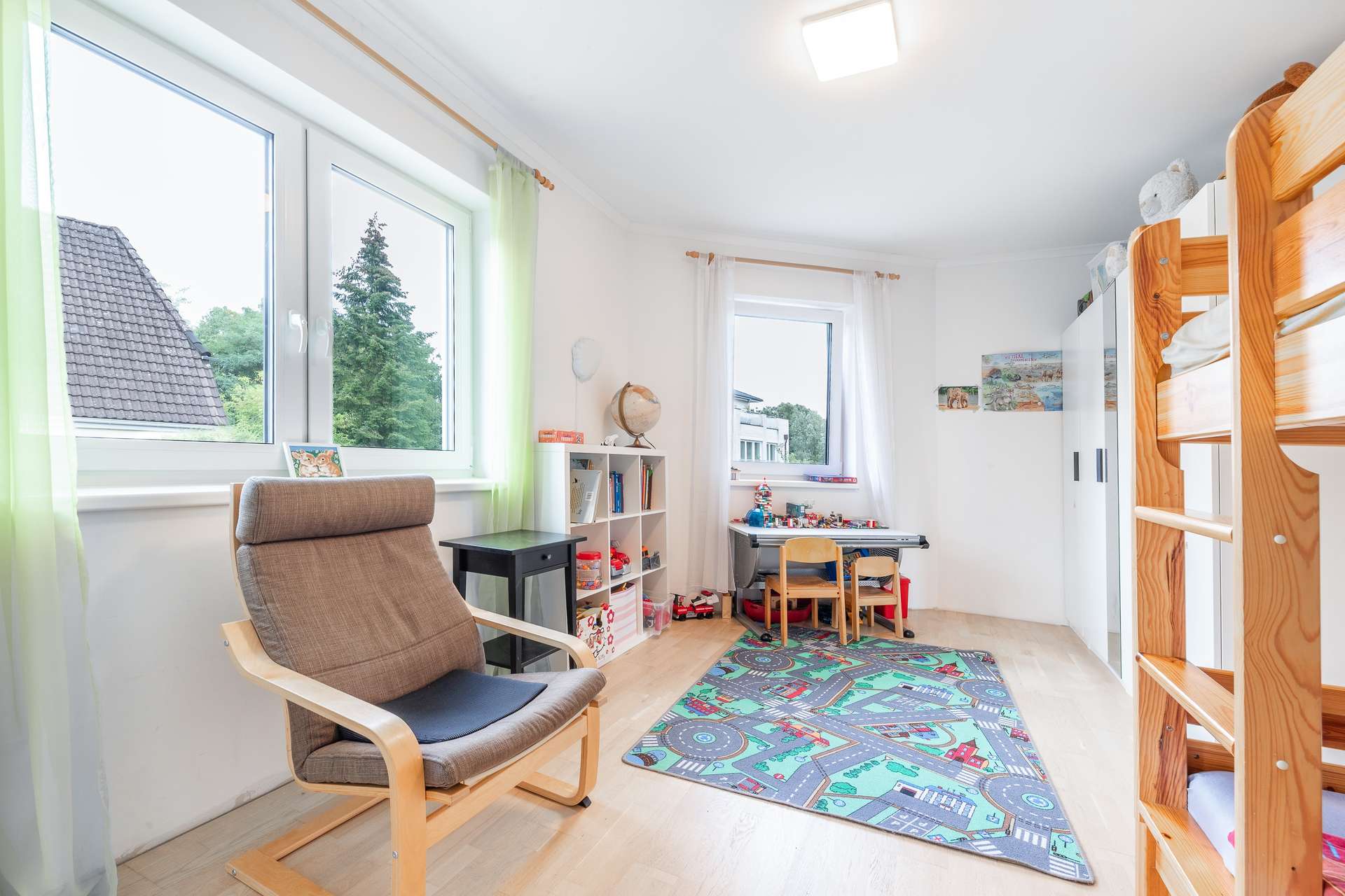 Modernisierte Doppelhaushälfte mit Anbau & viel Platz – Bild 3