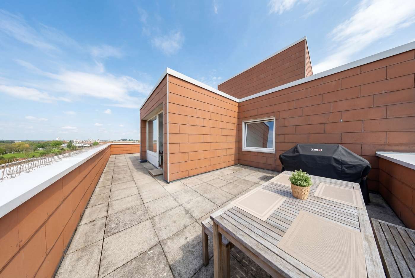 Modernisierte 2-Zi.-Wohnung mit Balkon-Terrasse, 76 m², gepflegt & ideal für Eigennutzer in Hannover – Bild 1