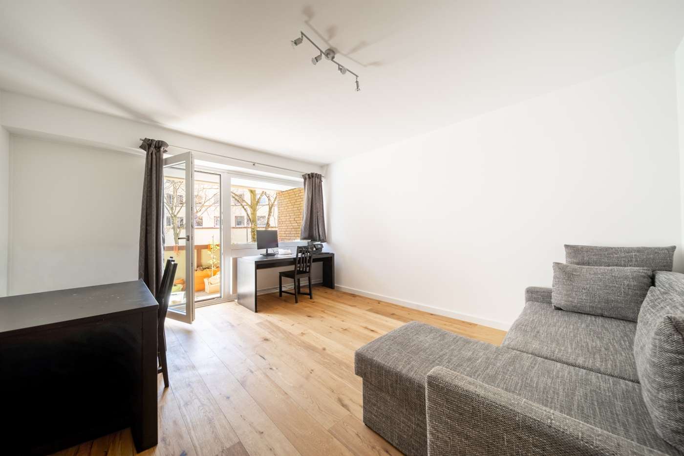Moderne 2-Zimmer Wohnung
in zentraler und ruhiger Lage von Hamburg – Bild 1