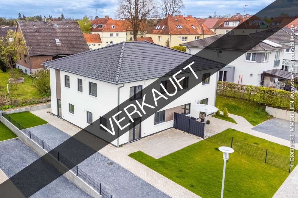 Lübeck – Siems | NEUBAU – DHH in ökologischer Bauweise (KFW 55 EE) am Waldrand – ERSTBEZUG! – Bild 1