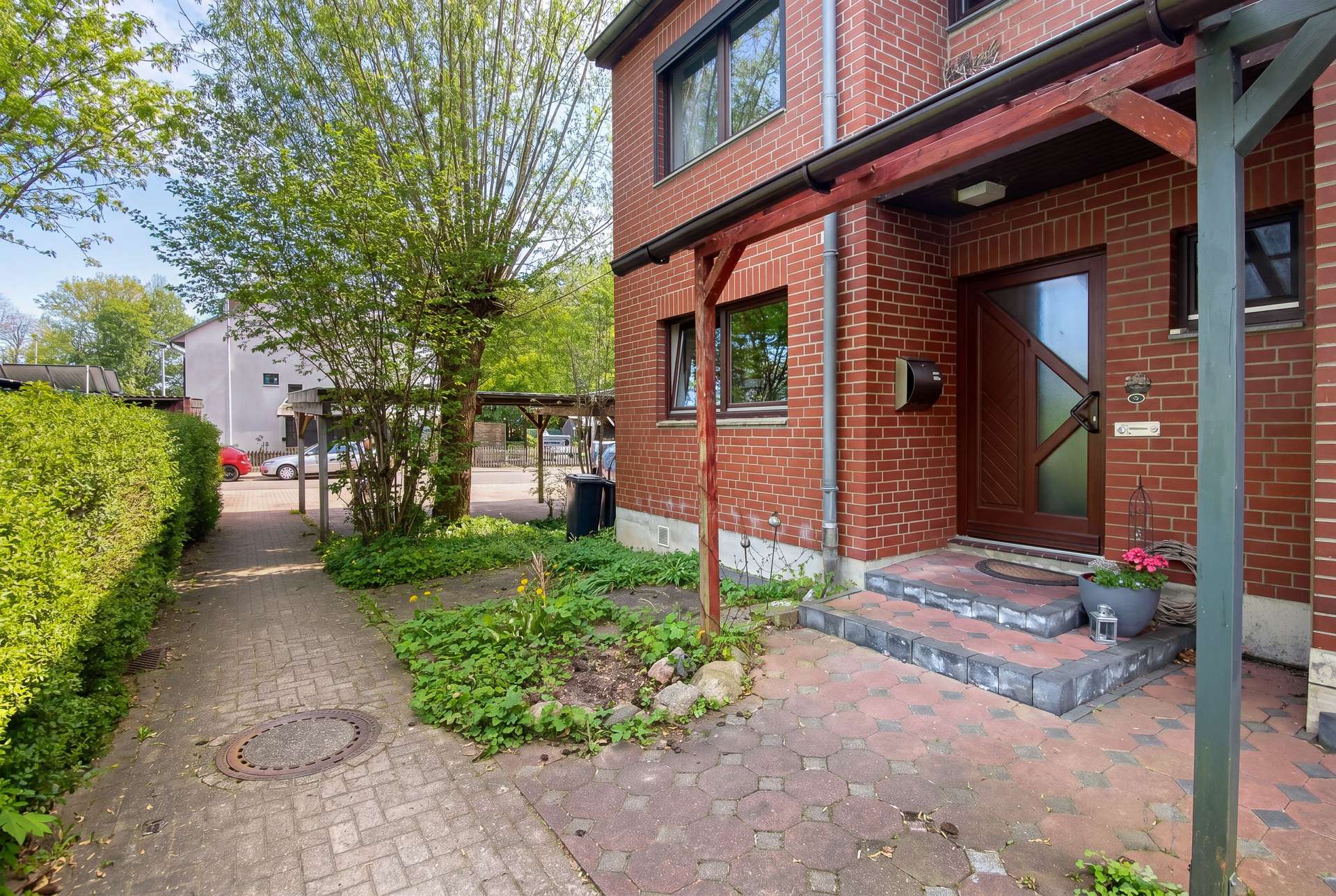 Großzügiges Reihenendhaus mit viel Potenzial in Osterholz-Scharmbeck – Bild 1