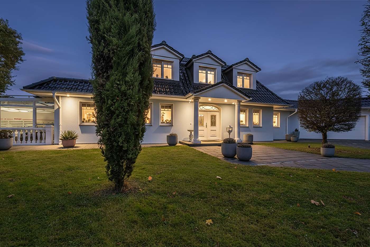 Exklusive Villa mit Wellness & Weitblick – Bild 4