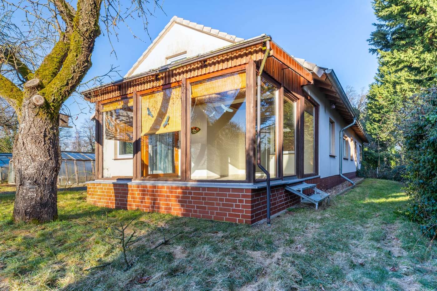 Zwei Familien, ein Zuhause: Großes Grundstück, unendliche Möglichkeiten – Bild 9