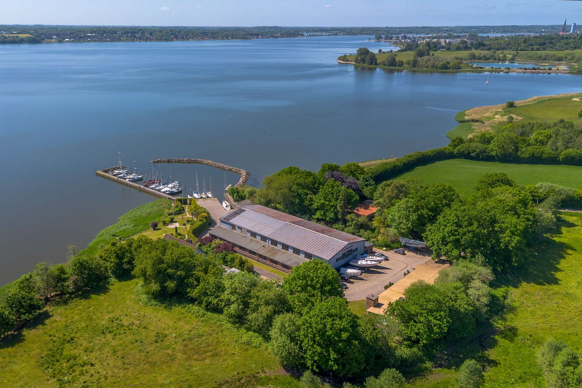 Ein Hafen für Ihre Visionen – Werft, Wohnhaus und Wasserlage mit Weitblick – Bild 2