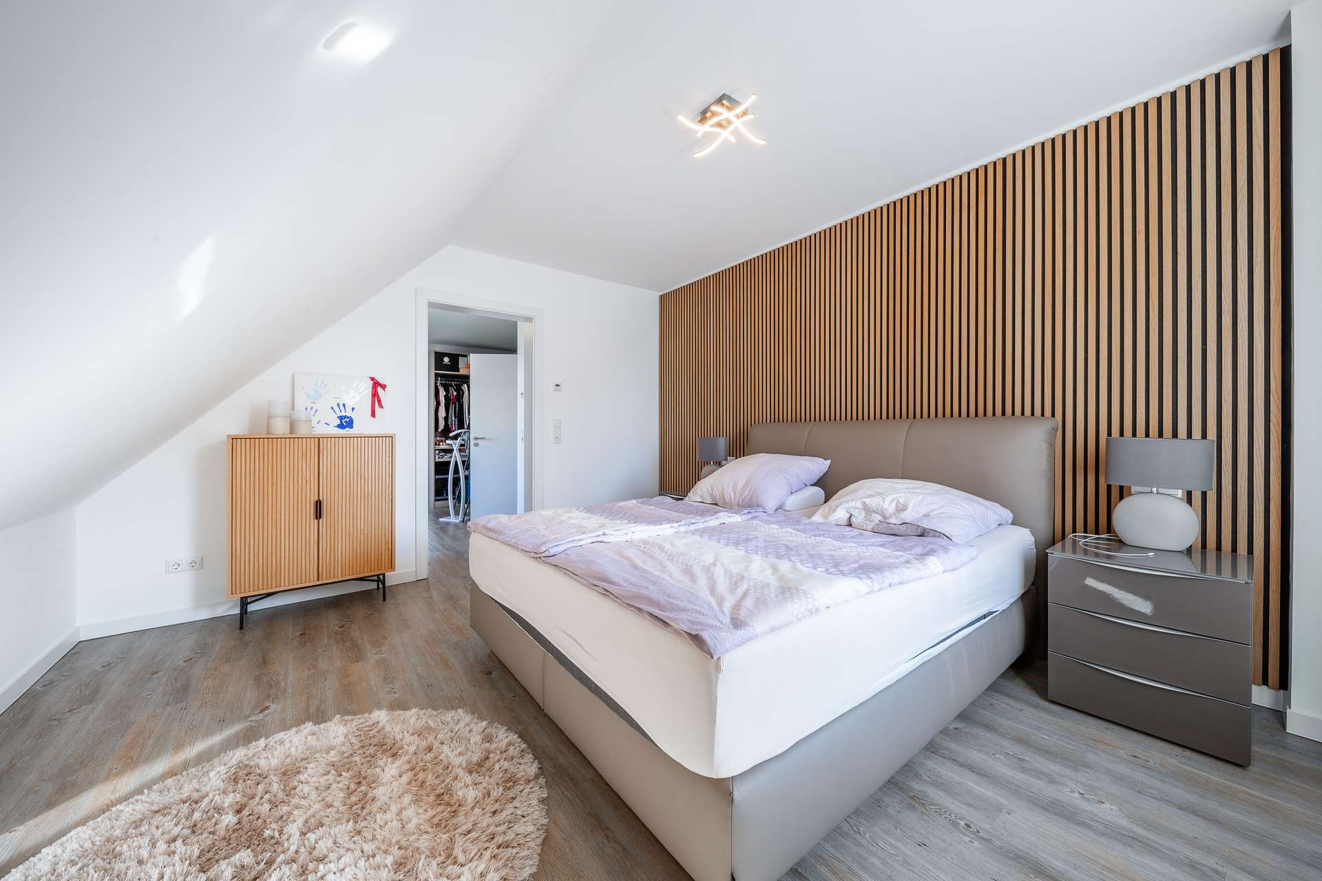 Exklusives Wohnen in Achim – mit privater Wellnessoase, Traumgarten und zusätzlicher Baufläche – Bild 8