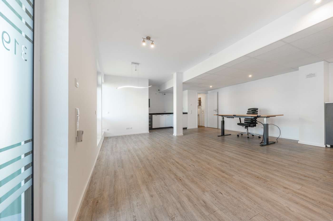Moderne 1-Zi.-Erdgeschosswohnung mit EBK, 38 m², Neubau 2021 & Vermietungspotenzial Bremen – Bild 3