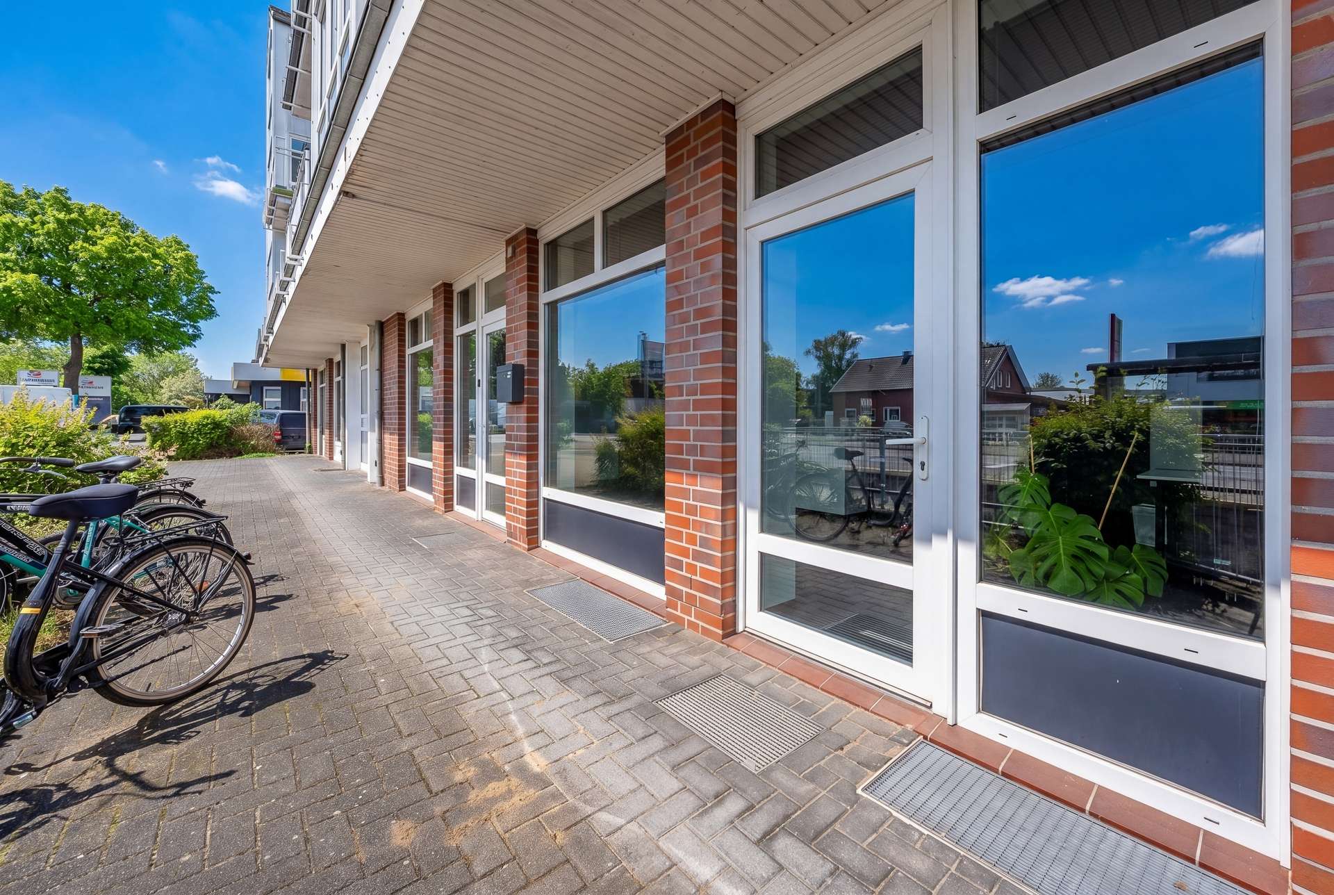 Gepflegte Büroeinheit in etablierter Lage in Norderstedt – Bild 3