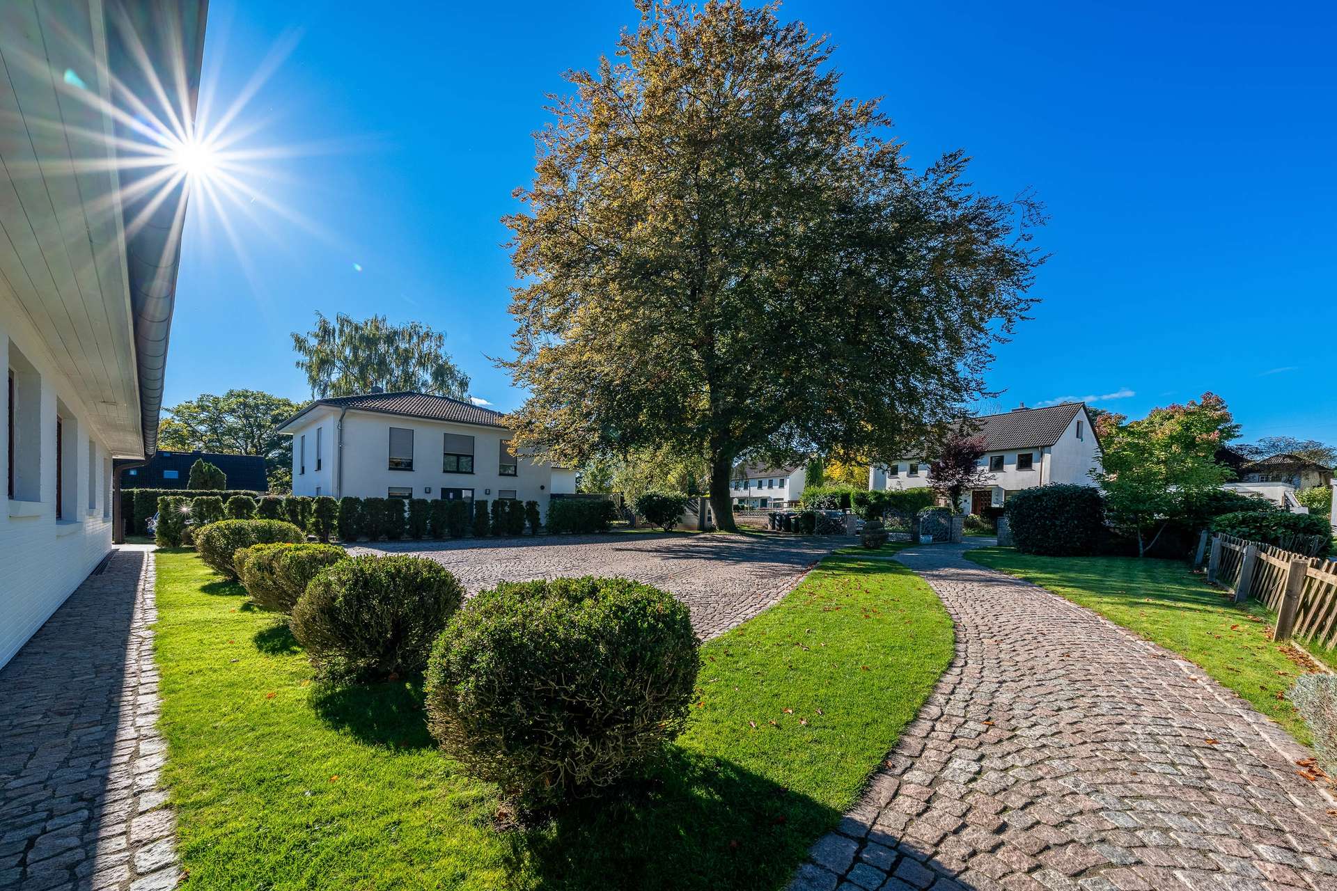 Großzügige 3-Zimmer-Wohnung mit 99 m² in zentraler und ruhiger Lage – Bild 4