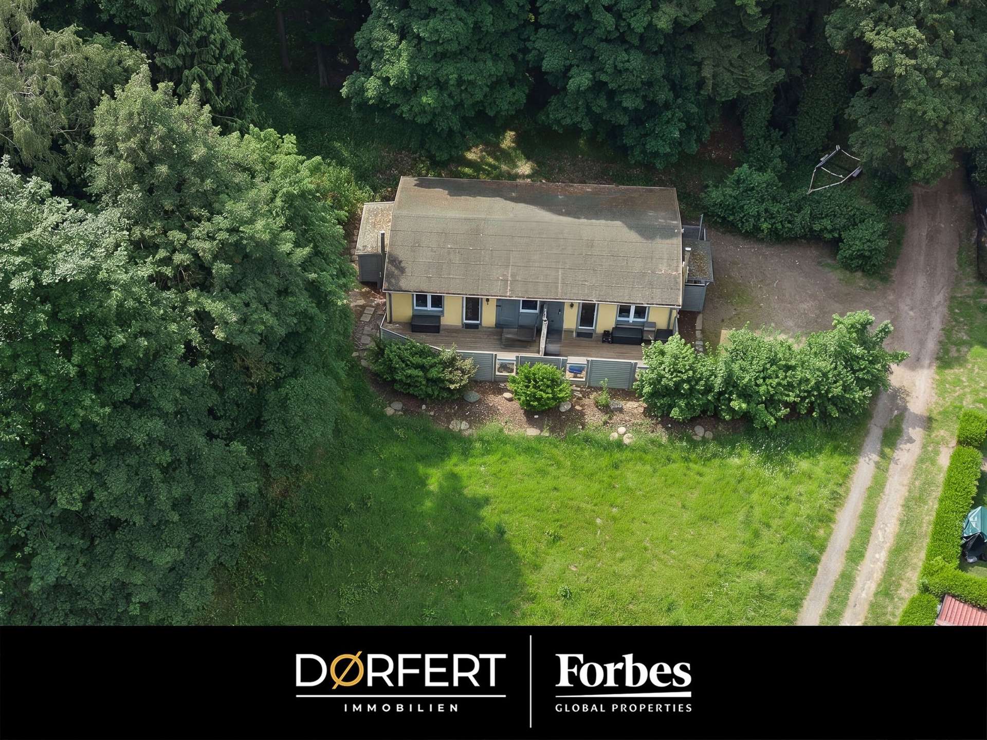 Malchow I Möbliertes Doppel-Ferienhaus, 150m zum Fleesensee / Malchower See zu Verkaufen. – Bild 1