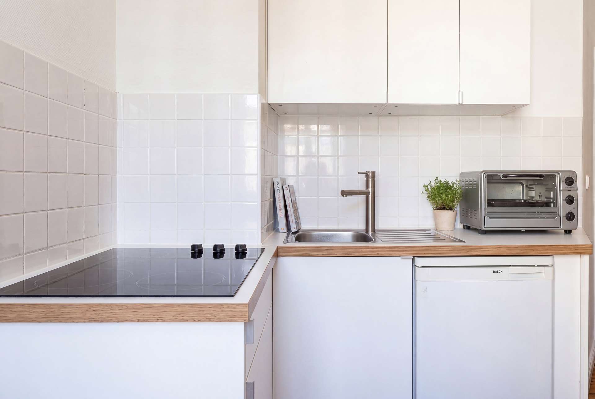 Urbanes Wohnen in Bestlage am Kanal – charmantes Micro-Apartment mit durchdachtem Grundriss – Bild 3