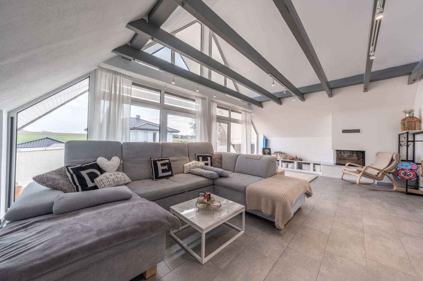 Traumhaftes Ein-/Zweifamilienhaus mit großem Garten & Dachterrasse in ruhiger Lage Kirchlengern – Bild 9